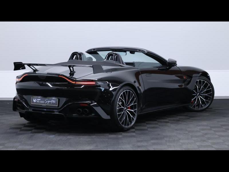 Aston Martin Timeless by Louyet | V8 Vantage
