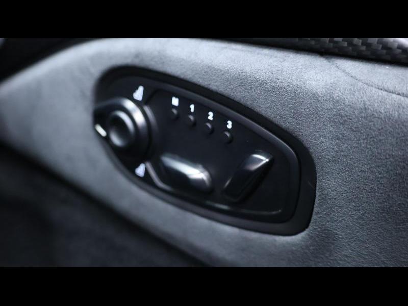 Aston Martin Timeless by Louyet | V8 Vantage