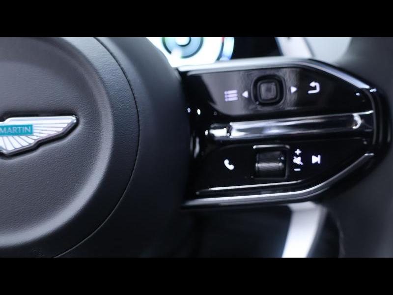 Aston Martin Timeless by Louyet | Vantage