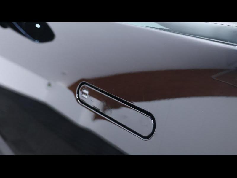 Aston Martin Timeless by Louyet | Vantage