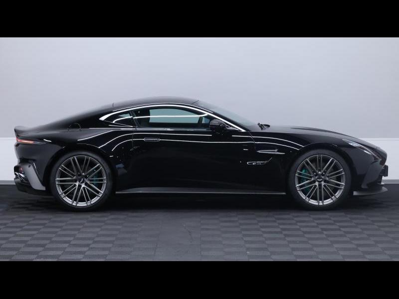 Aston Martin Timeless by Louyet | Vantage