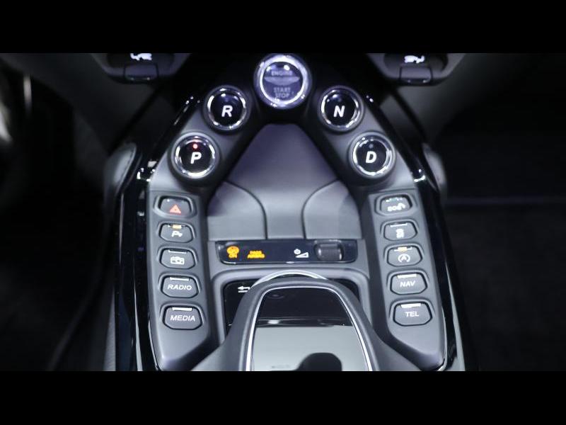 Aston Martin Timeless by Louyet | Vantage