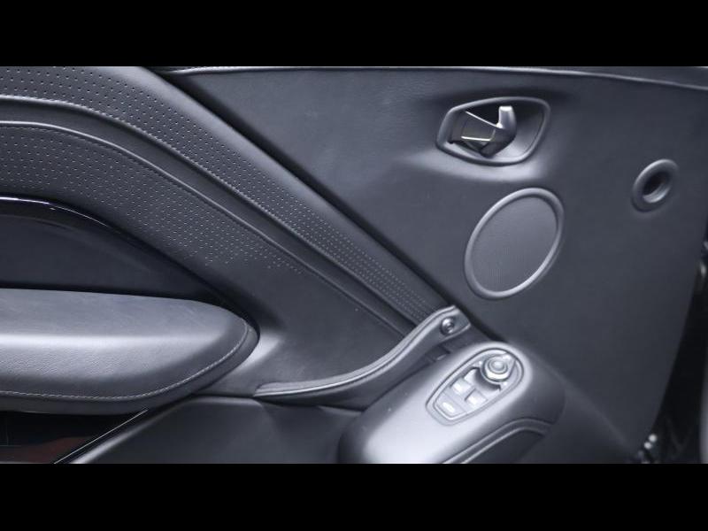 Aston Martin Timeless by Louyet | Vantage