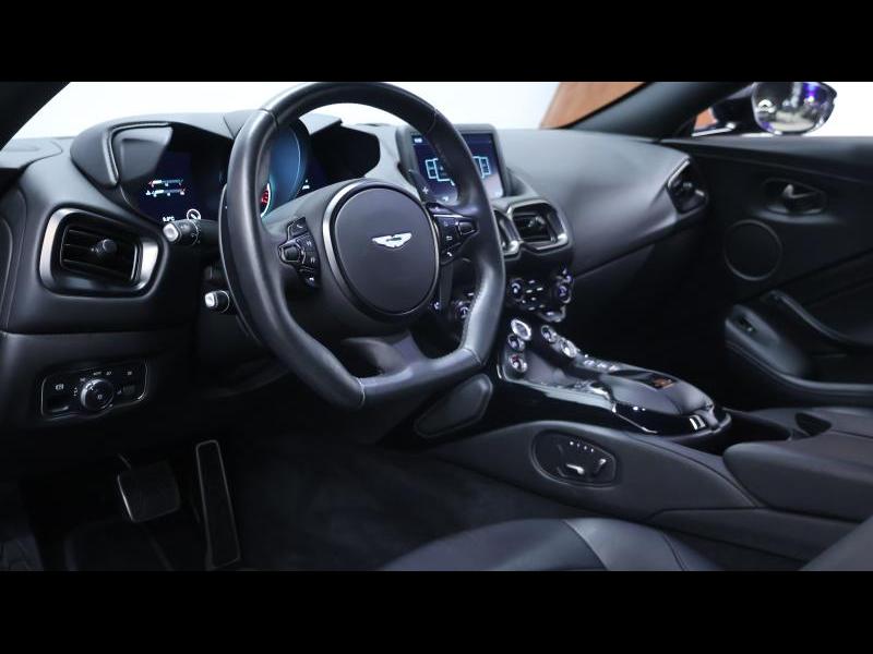 Aston Martin Timeless by Louyet | Vantage