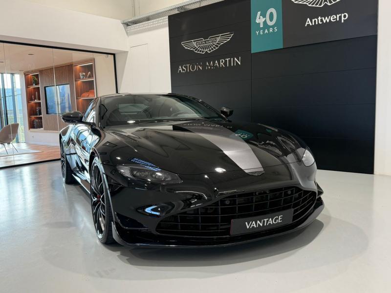Aston Martin Timeless by Louyet | V8 Vantage