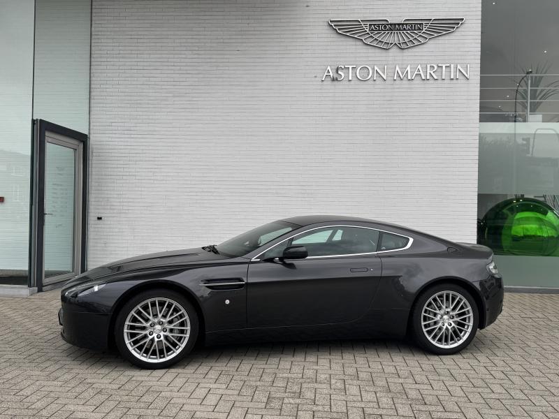 Aston Martin Timeless by Louyet | V8 Vantage