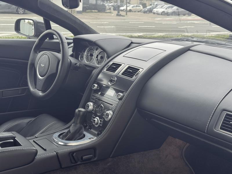 Aston Martin Timeless by Louyet | V8 Vantage