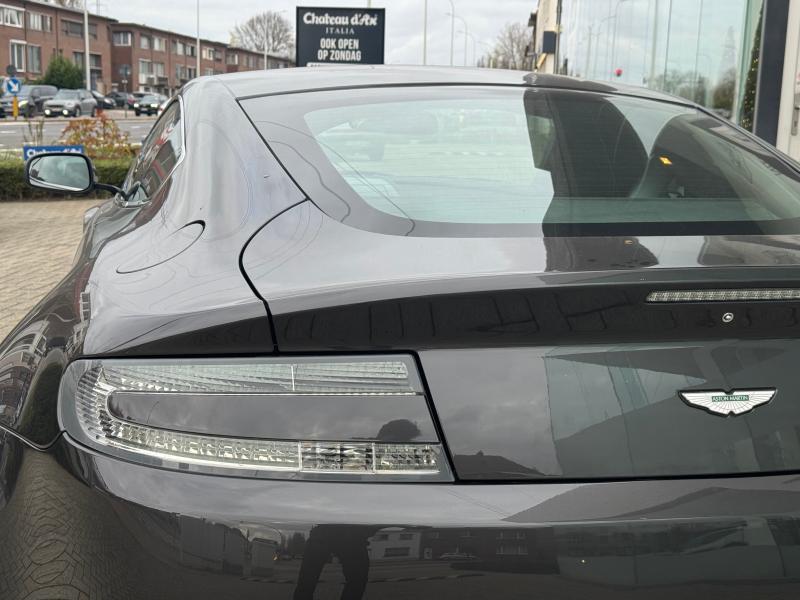 Aston Martin Timeless by Louyet | V8 Vantage