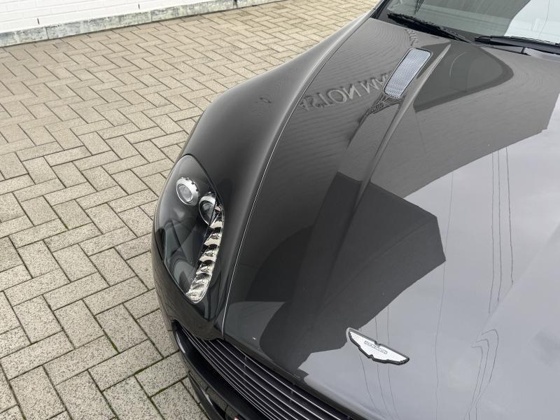 Aston Martin Timeless by Louyet | V8 Vantage