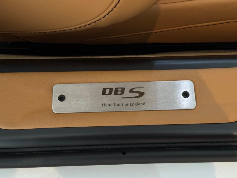 Aston Martin Timeless by Louyet | DBS