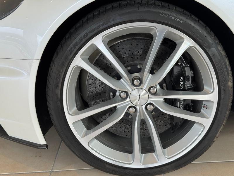 Aston Martin Timeless by Louyet | DBS