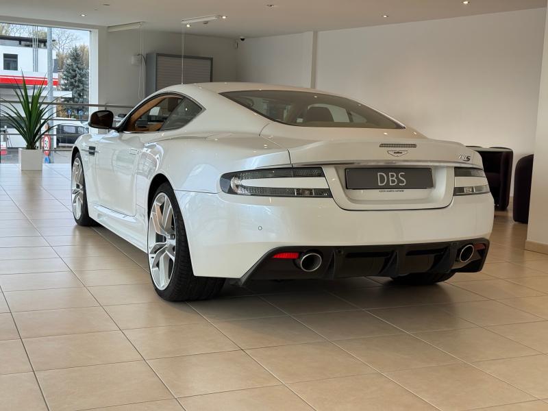 Aston Martin Timeless by Louyet | DBS