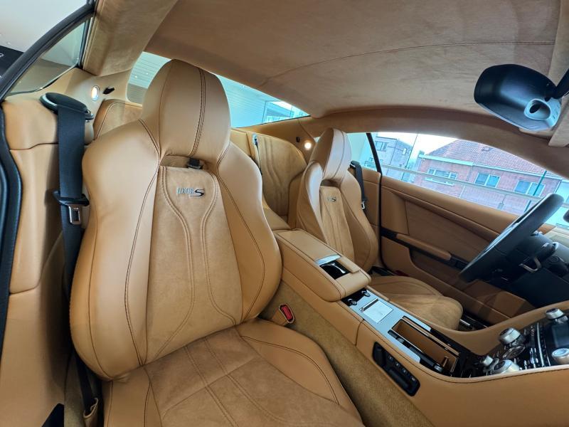 Aston Martin Timeless by Louyet | DBS