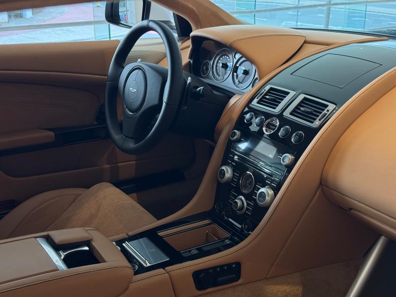 Aston Martin Timeless by Louyet | DBS