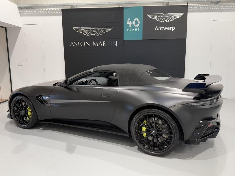 Aston Martin Timeless by Louyet | V8 Vantage