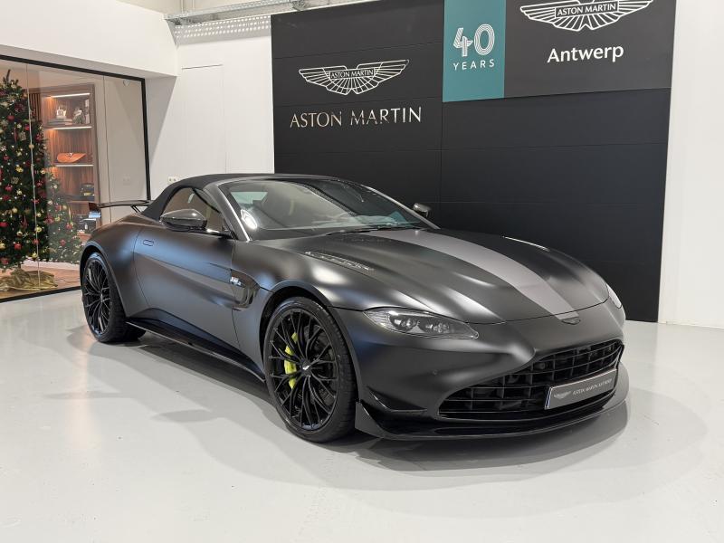 Aston Martin Timeless by Louyet | V8 Vantage