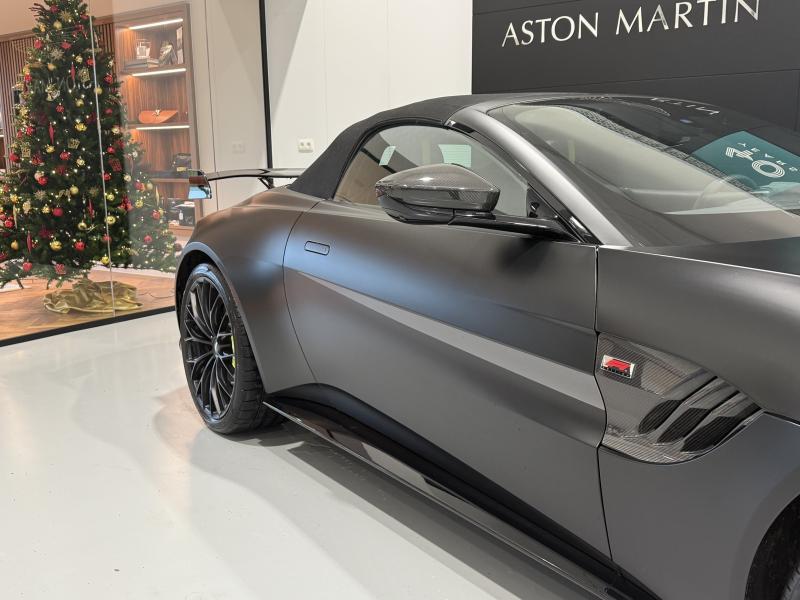 Aston Martin Timeless by Louyet | V8 Vantage