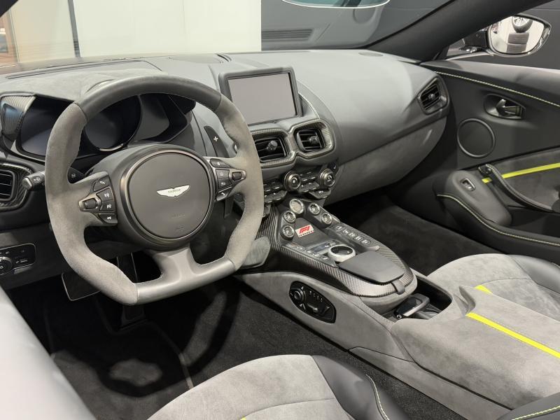 Aston Martin Timeless by Louyet | V8 Vantage