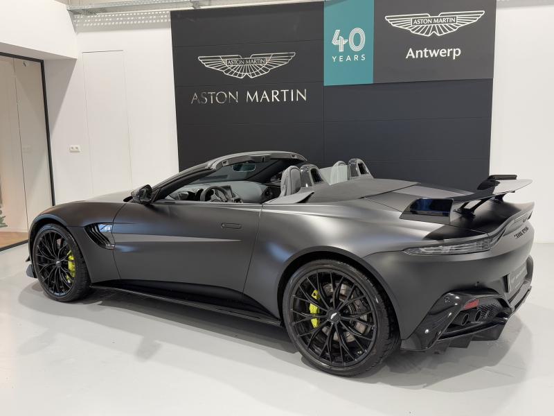 Aston Martin Timeless by Louyet | V8 Vantage