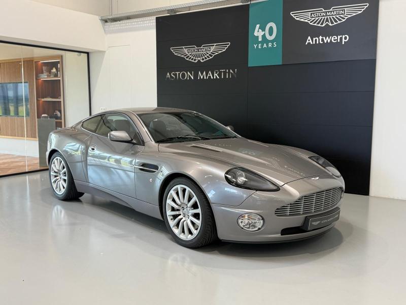 Aston Martin Timeless by Louyet | Vanquish
