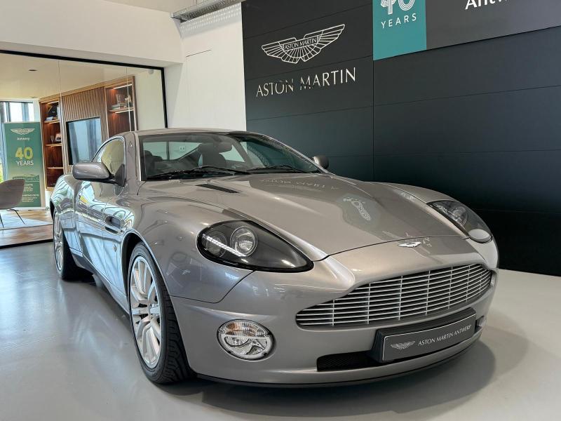 Aston Martin Timeless by Louyet | Vanquish