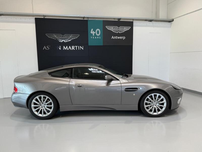 Aston Martin Timeless by Louyet | Vanquish