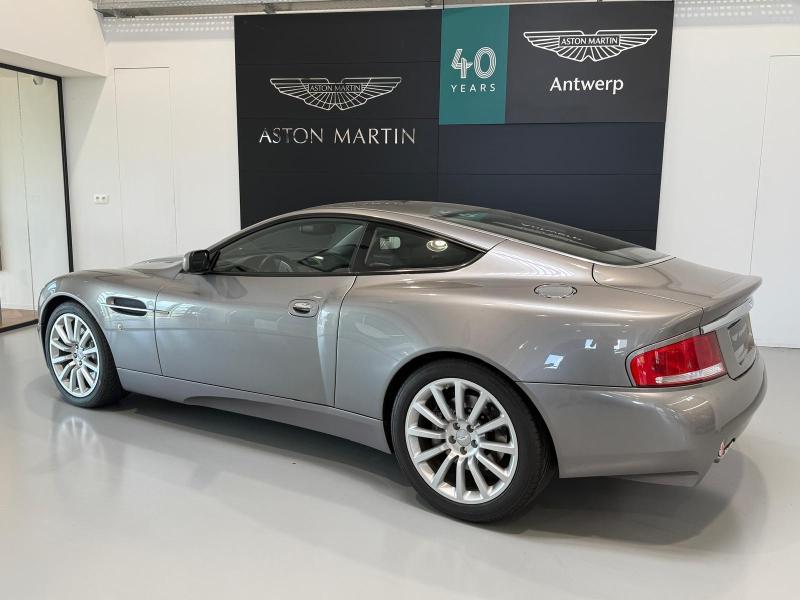 Aston Martin Timeless by Louyet | Vanquish