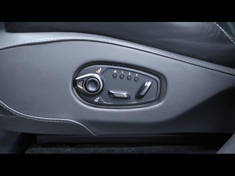 Aston Martin Timeless by Louyet | DBX