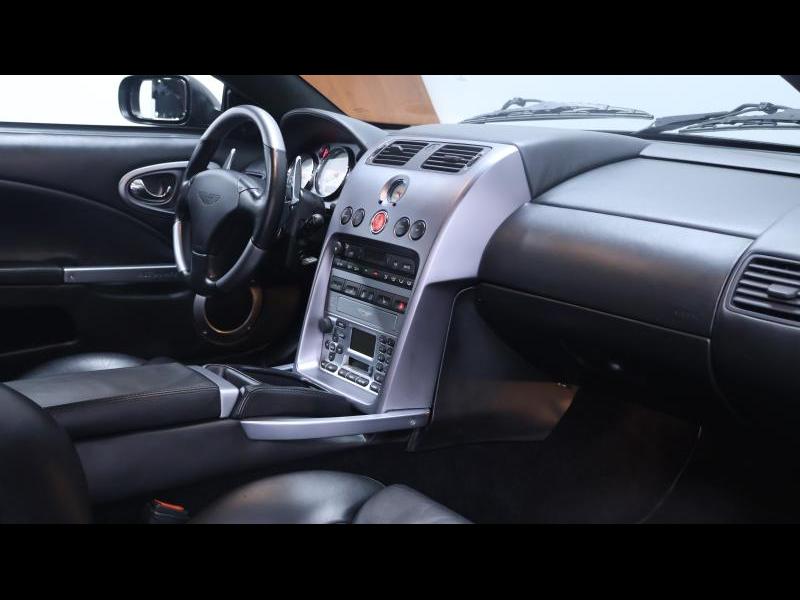 Aston Martin Timeless by Louyet | Vanquish