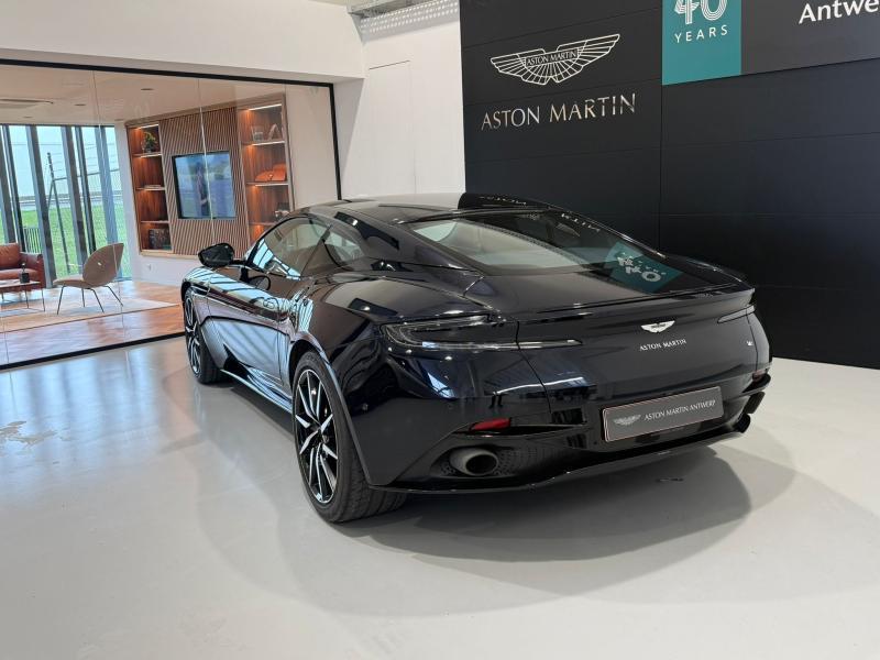 Aston Martin Timeless by Louyet | DB11