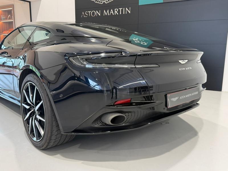 Aston Martin Timeless by Louyet | DB11