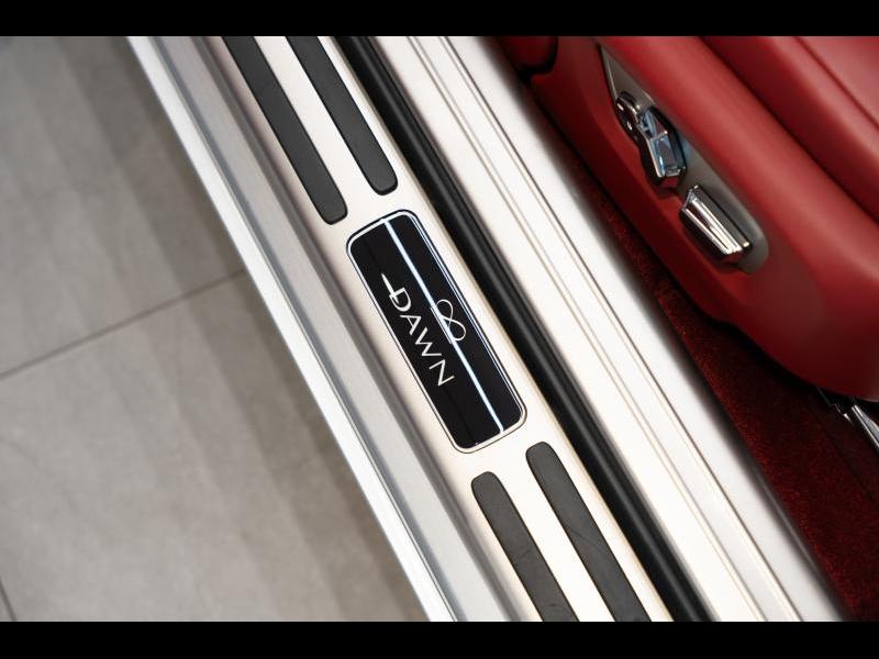 Rolls-Royce Provenance by Louyet | Dawn