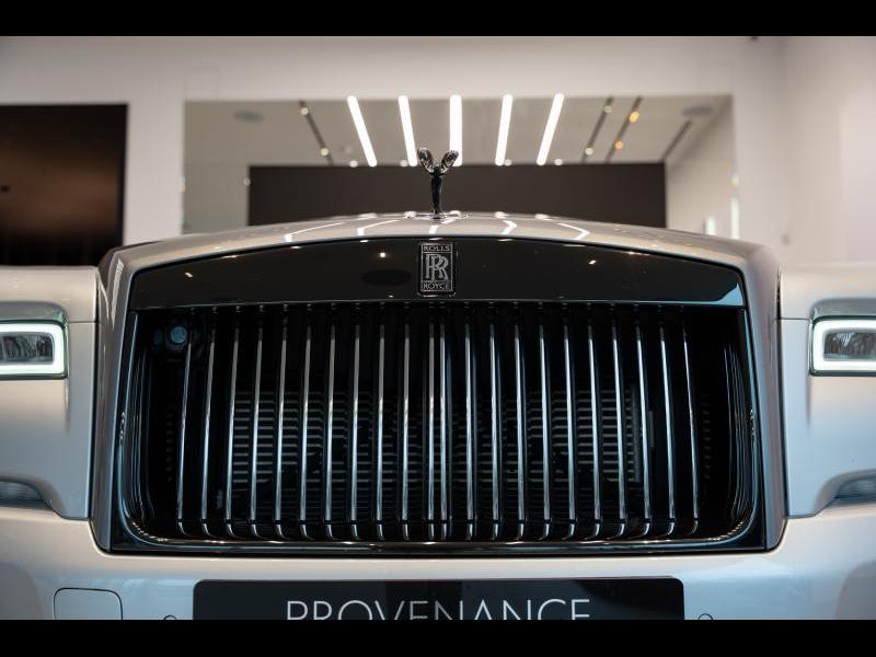 Rolls-Royce Provenance by Louyet | Dawn
