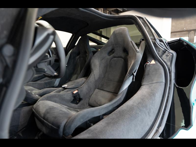McLaren Qualified Pre-Owned by Louyet