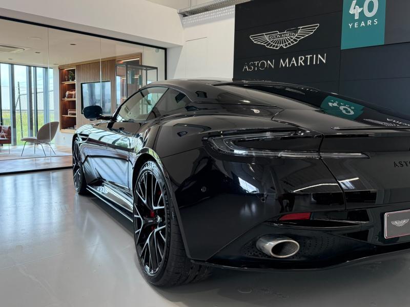 Aston Martin Timeless by Louyet | DB12