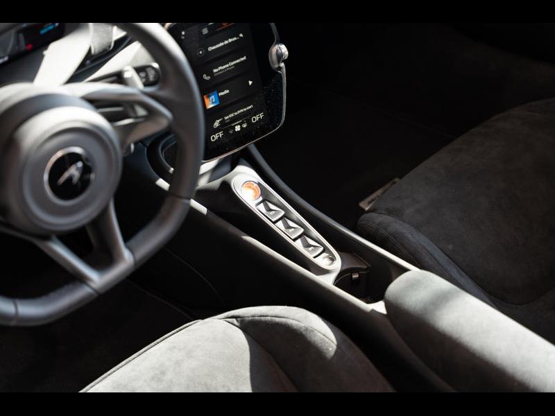 McLaren Qualified Pre-Owned by Louyet