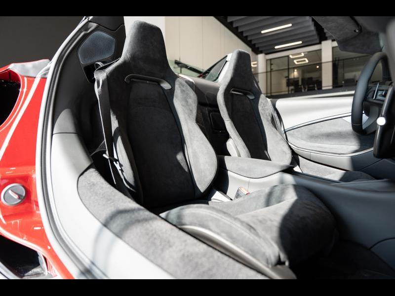 McLaren Qualified Pre-Owned by Louyet
