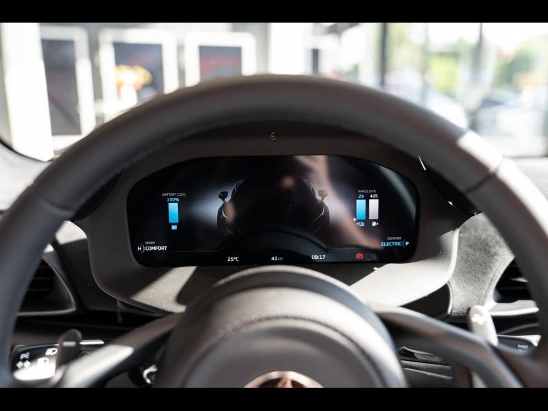 McLaren Qualified Pre-Owned by Louyet