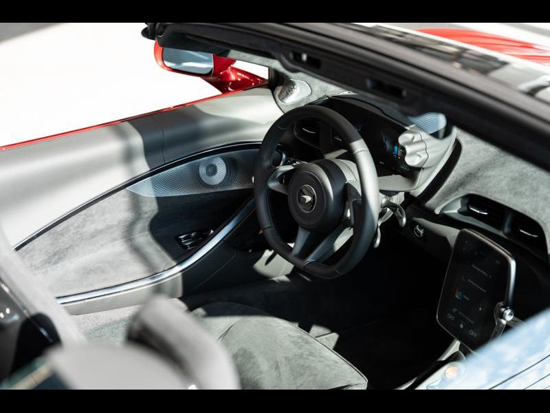 McLaren Qualified Pre-Owned by Louyet