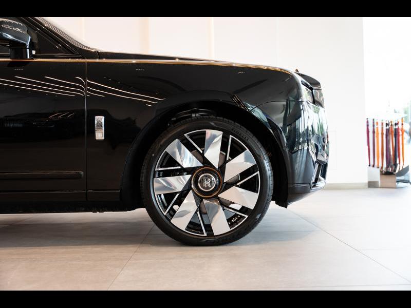 Rolls-Royce Provenance by Louyet | Cullinan
