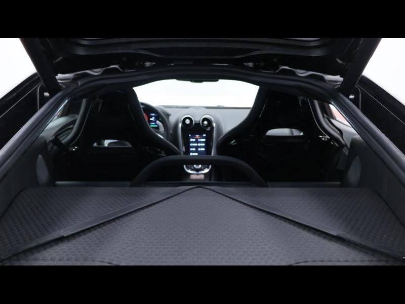 McLaren Qualified Pre-Owned by Louyet