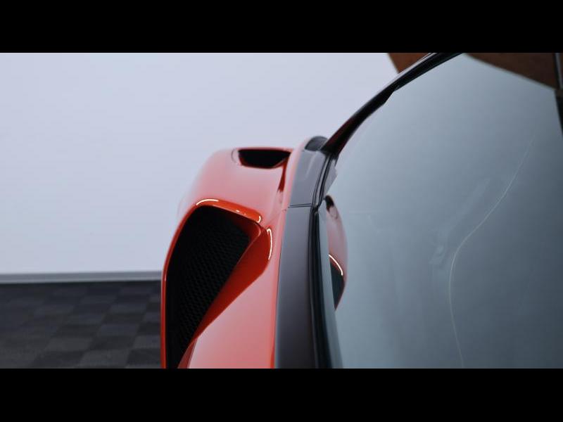 McLaren Qualified Pre-Owned by Louyet