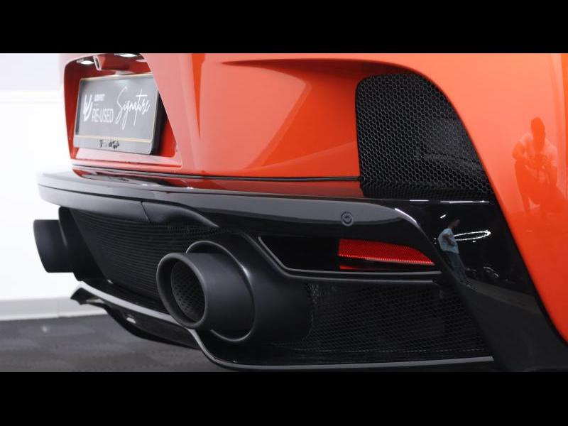 McLaren Qualified Pre-Owned by Louyet