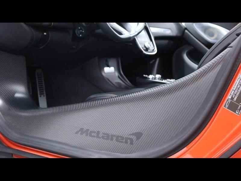 McLaren Qualified Pre-Owned by Louyet