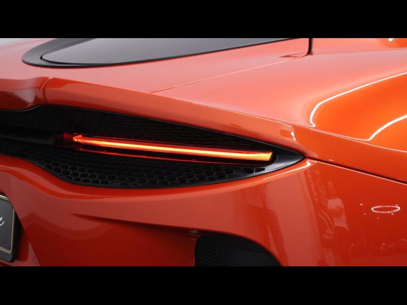 McLaren Qualified Pre-Owned by Louyet