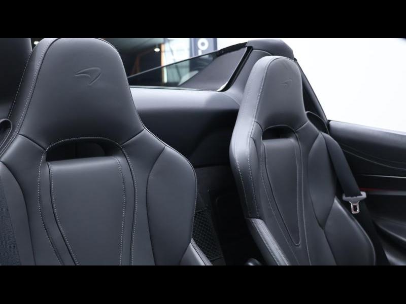 McLaren Qualified Pre-Owned by Louyet