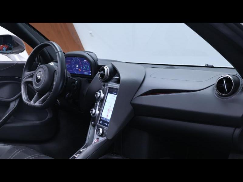 McLaren Qualified Pre-Owned by Louyet