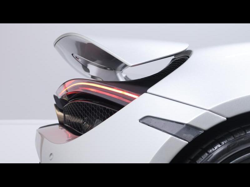 McLaren Qualified Pre-Owned by Louyet