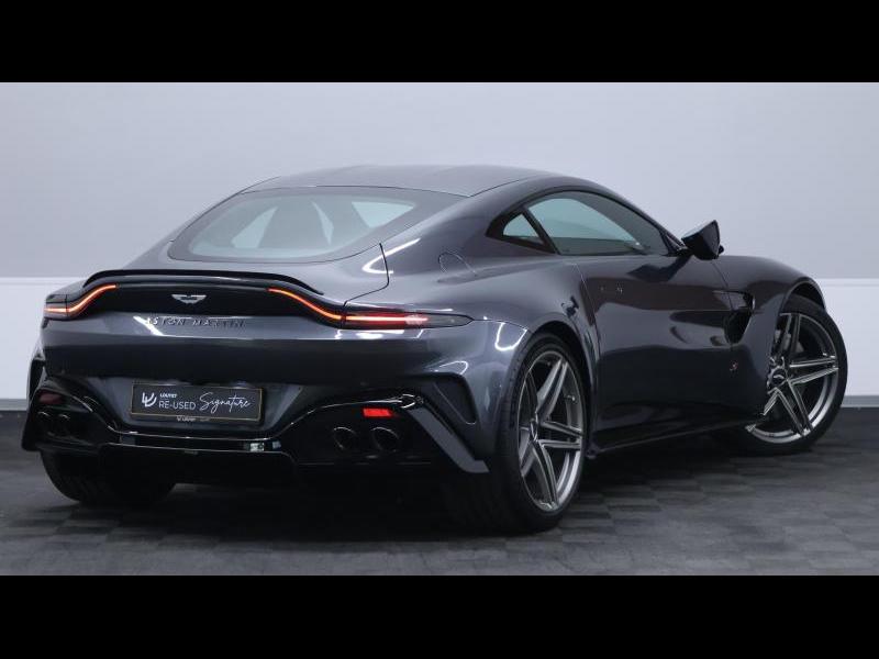Aston Martin Timeless by Louyet | V8 Vantage