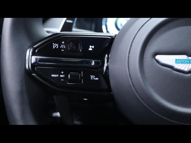 Aston Martin Timeless by Louyet | V8 Vantage